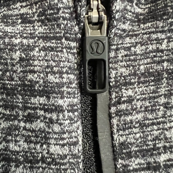 Lululemon Surge Warm 1/2 Zip in Heathered Gray. Like new! - Picture 6 of 8